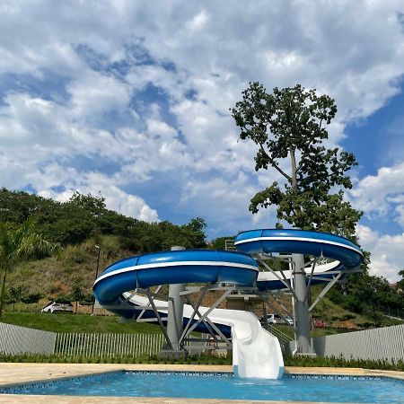 Apartasol Luxury Citadela Di Sole Con Jacuzzi サンタ・フェ・デ・アンティオキア エクステリア 写真