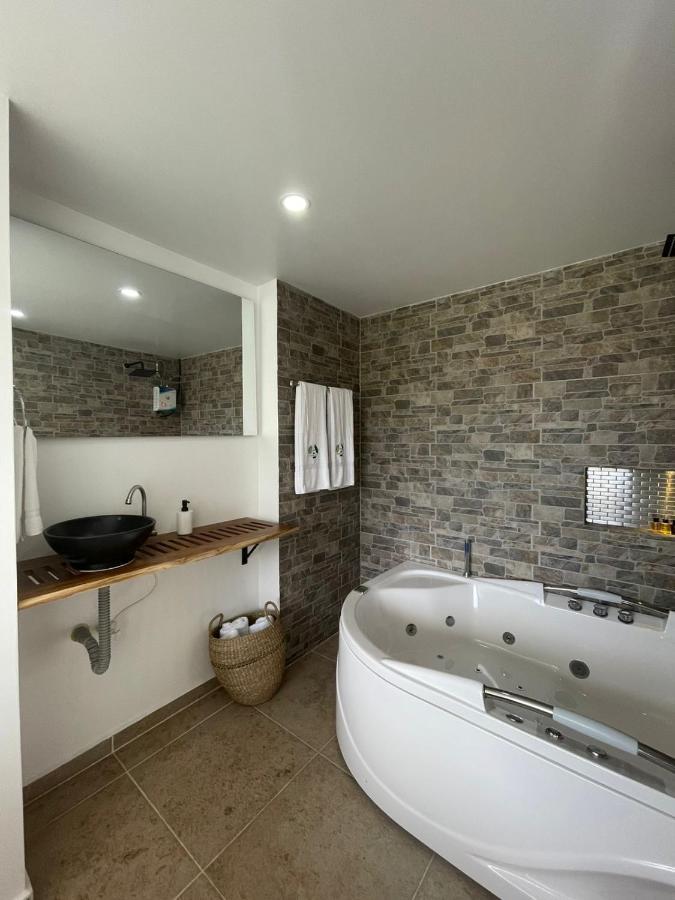 Apartasol Luxury Citadela Di Sole Con Jacuzzi サンタ・フェ・デ・アンティオキア エクステリア 写真